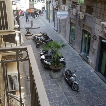 B&B Residenza Il Castello Napoli Bagian luar foto