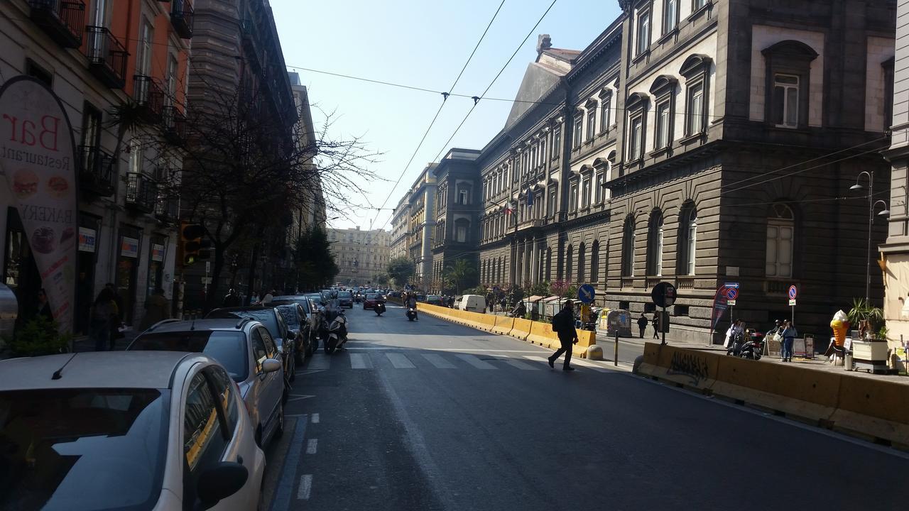 B&B Residenza Il Castello Napoli Bagian luar foto